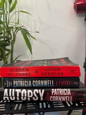 Thriller book bundle